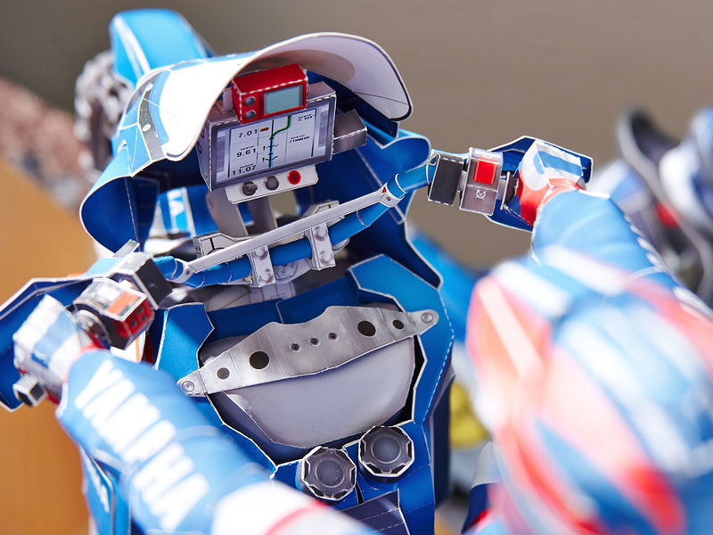 Illustration for article titled Holy Papercraft Lunacy!